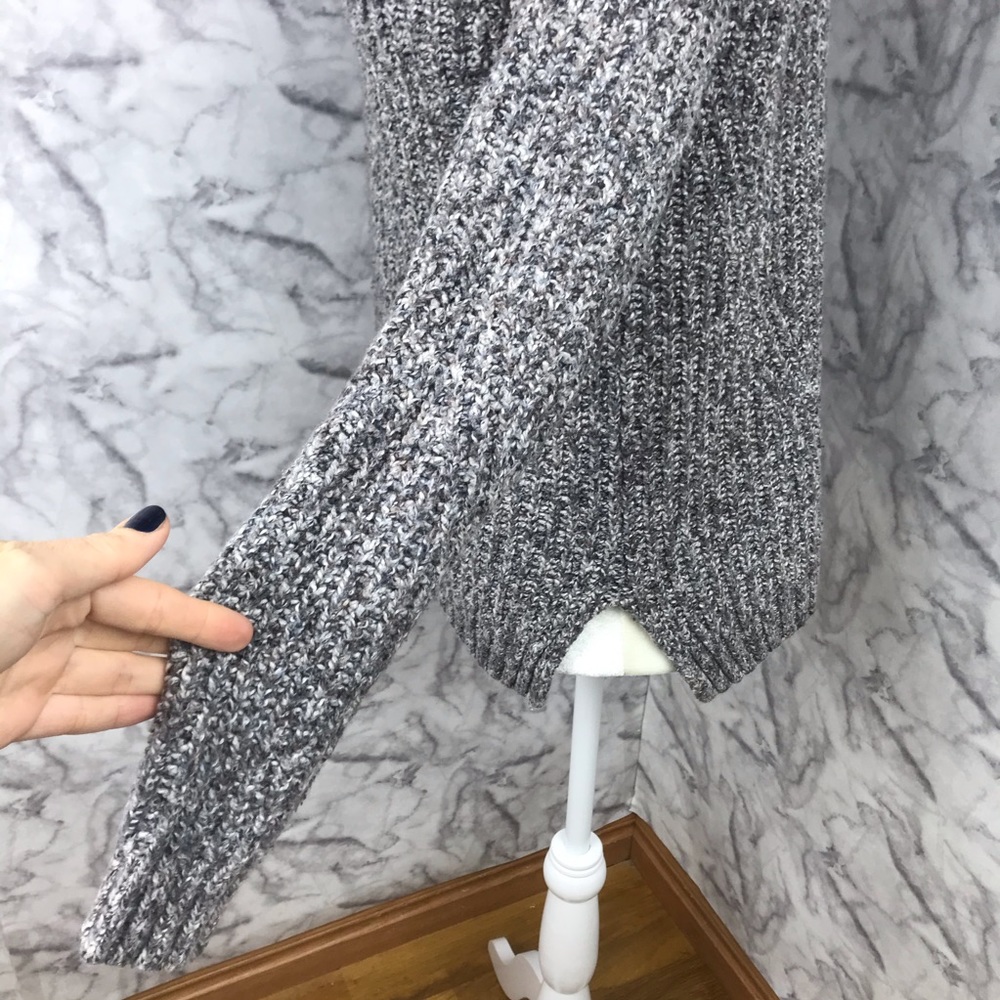 American Eagle Outfitters Knit Crewneck Sweater - Picture 5 of 11